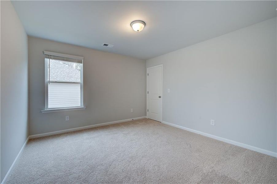 Spacious, unfurnished interior of a new home in Cooper Park, McDonough (Image 24).