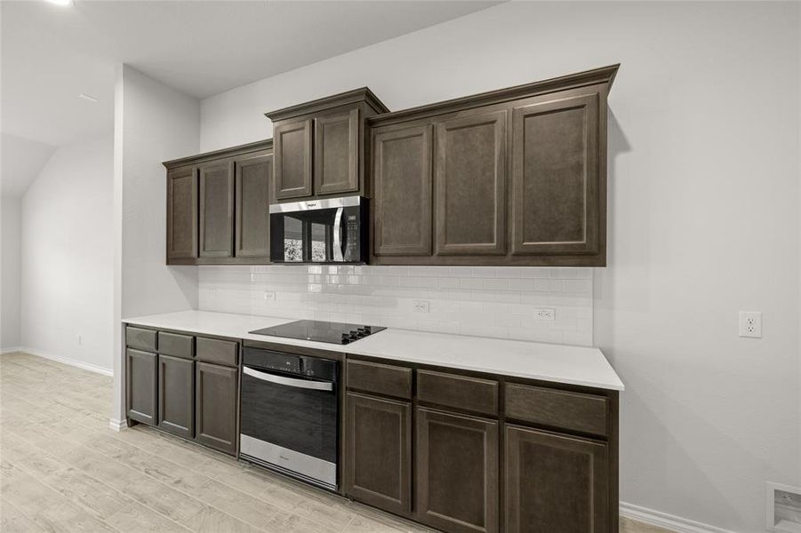 2631 Streamside- Kitchen-4