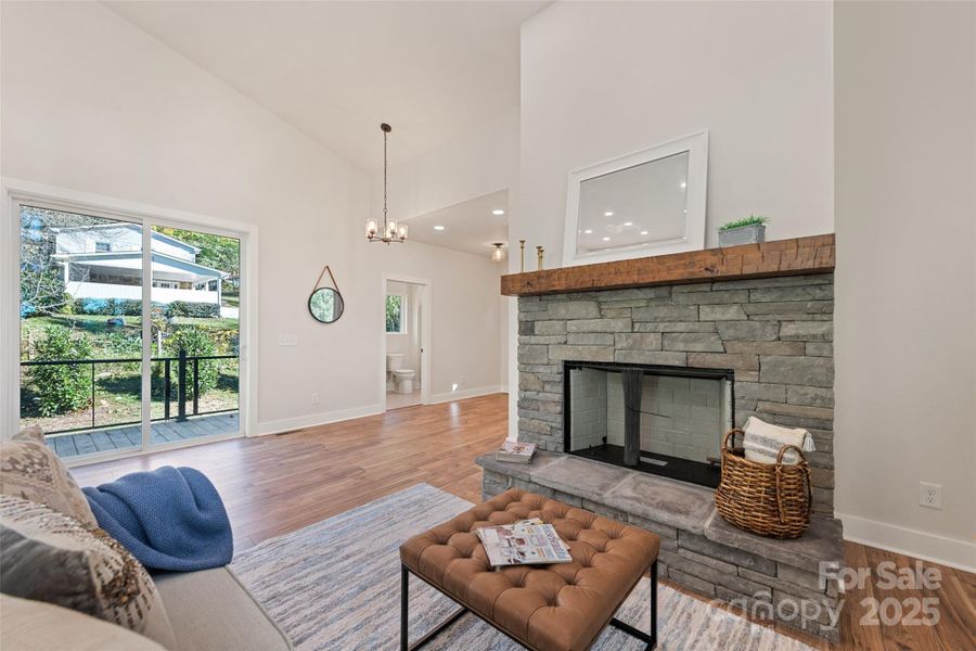 Furnished interior view inside a new home in , Sylva (Image 9).