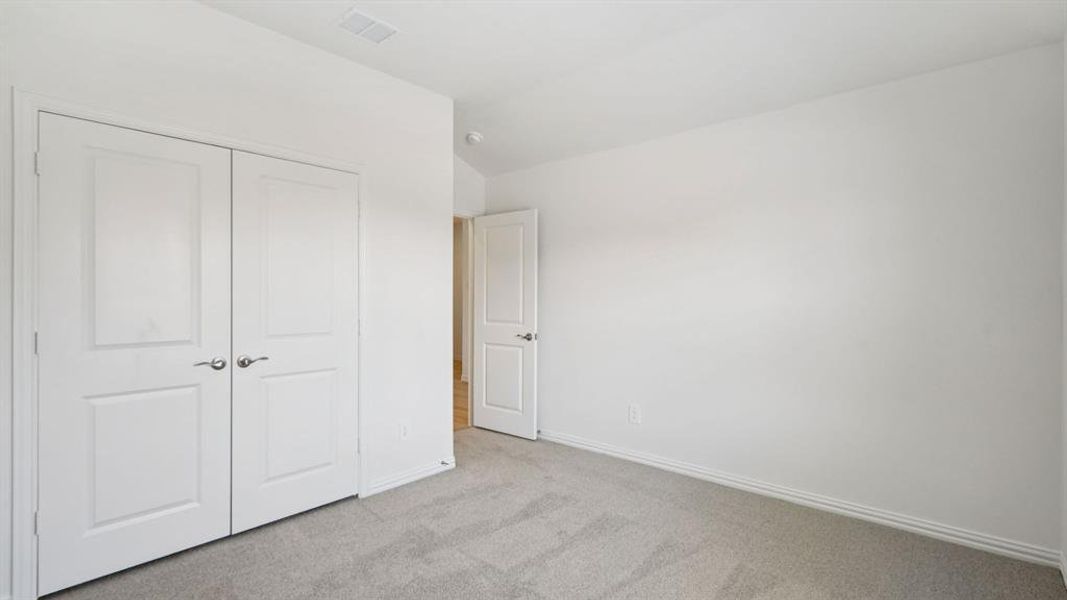 Photo is not of the actual home, but is an inspirational photo of builder’s model home and may depict options, furnishings, and/or decorator features that are not included. Photo is not of the actual home, but is an inspirational photo of builder’s model home and may depict options, furnishings, and/or decorator features that are not included.