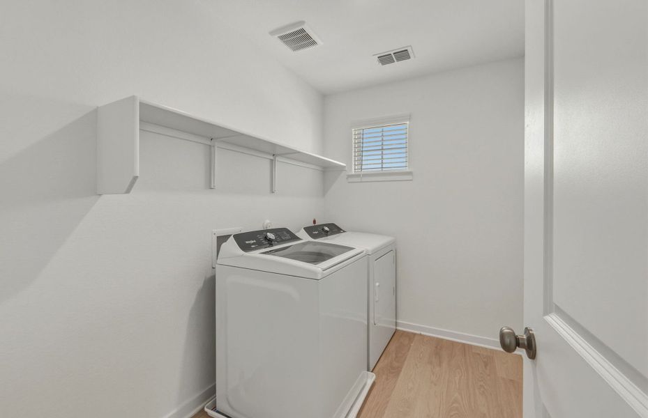 Close-up of interior finishes inside a home in Sunfield, Buda (Image 12).