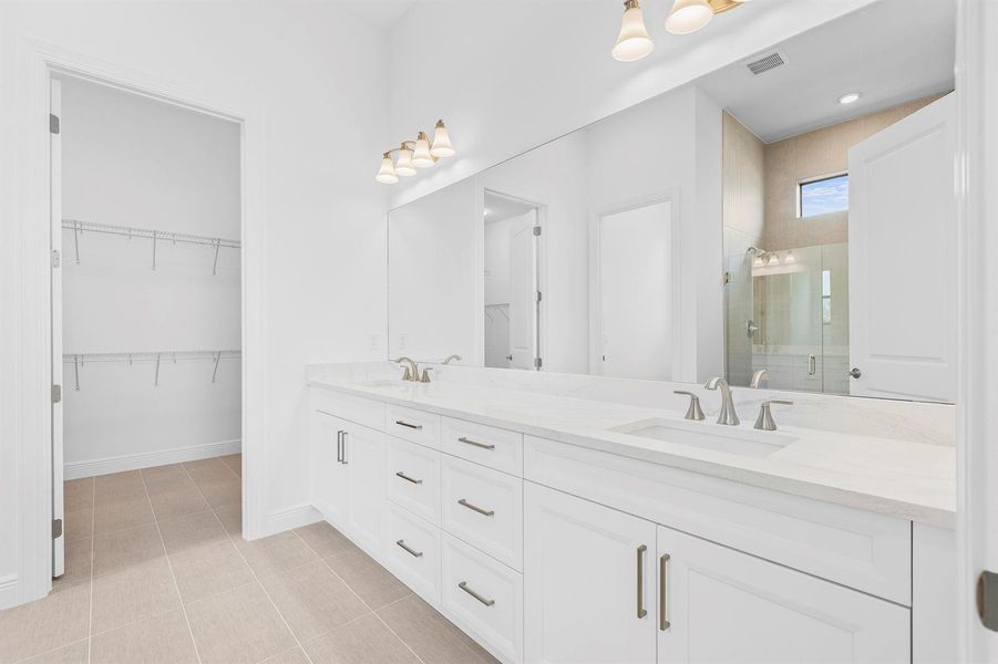 Owner's Bath Owner's Bath