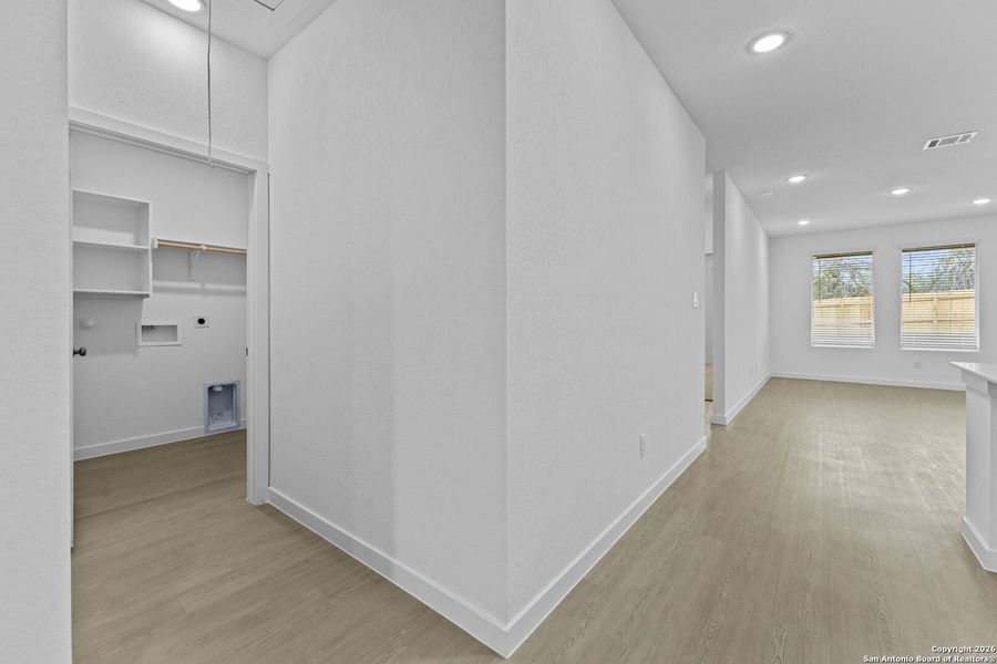 Spacious, unfurnished interior of a new home in , New Braunfels (Image 15).