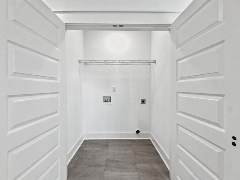 Spacious, unfurnished interior of a new home in , North Charleston (Image 34).