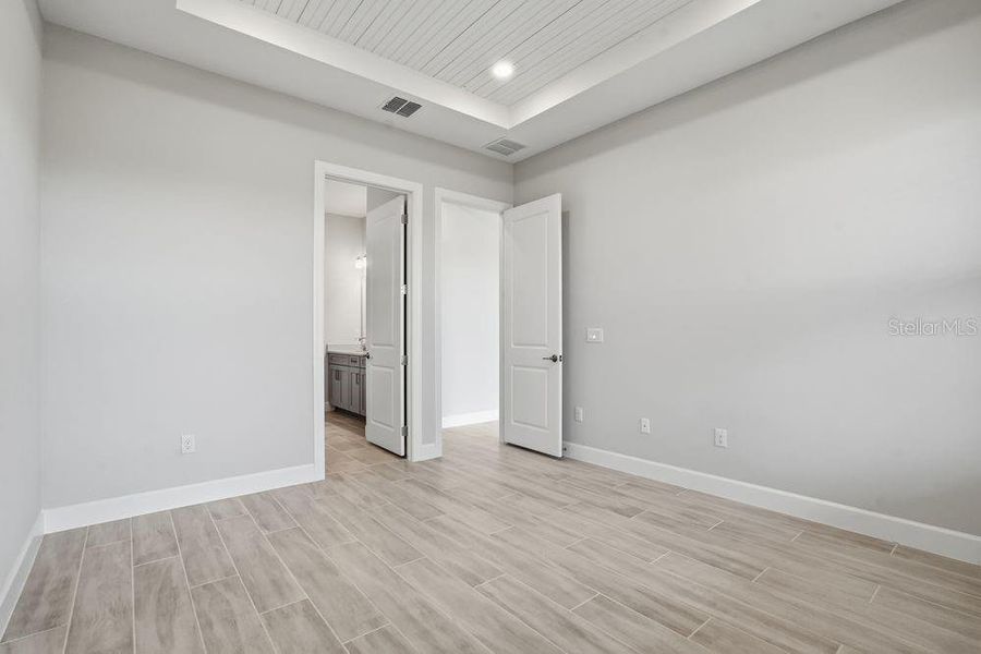 Spacious, unfurnished interior of a new home in Esplanade at Coasterra, Palmetto (Image 24).