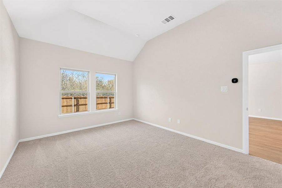 Spacious, unfurnished interior of a new home in Forest Park, Princeton (Image 13).