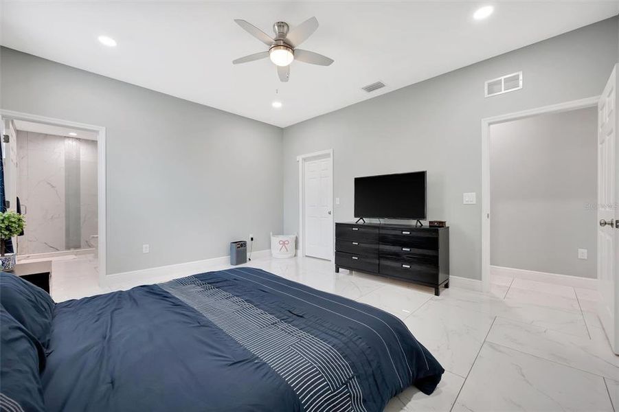 Furnished interior view inside a new home in , Bradenton (Image 35). Furnished interior view inside a new home in , Bradenton (Image 35).