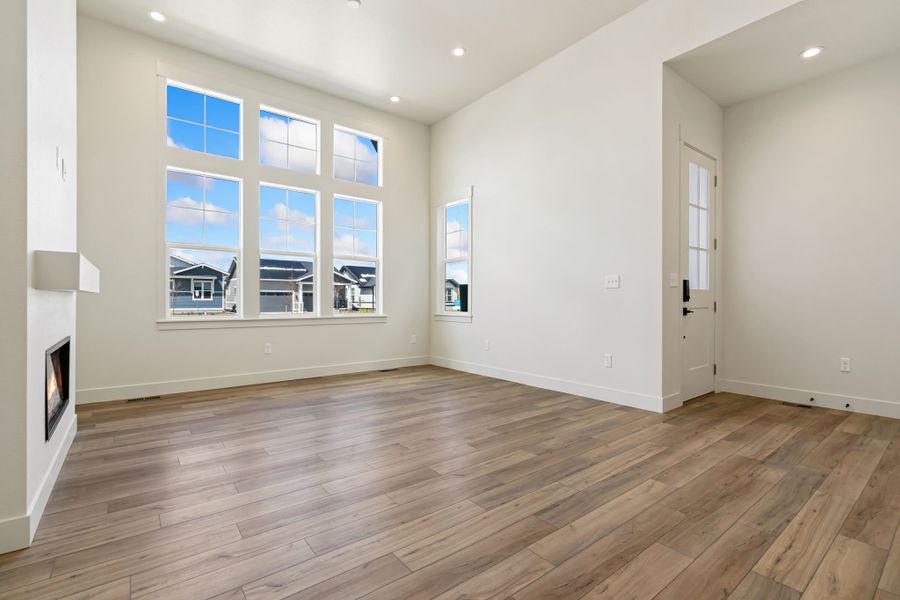 Spacious, unfurnished interior of a new home in Villa Collection, Fort Collins (Image 7). Spacious, unfurnished interior of a new home in Villa Collection, Fort Collins (Image 7).
