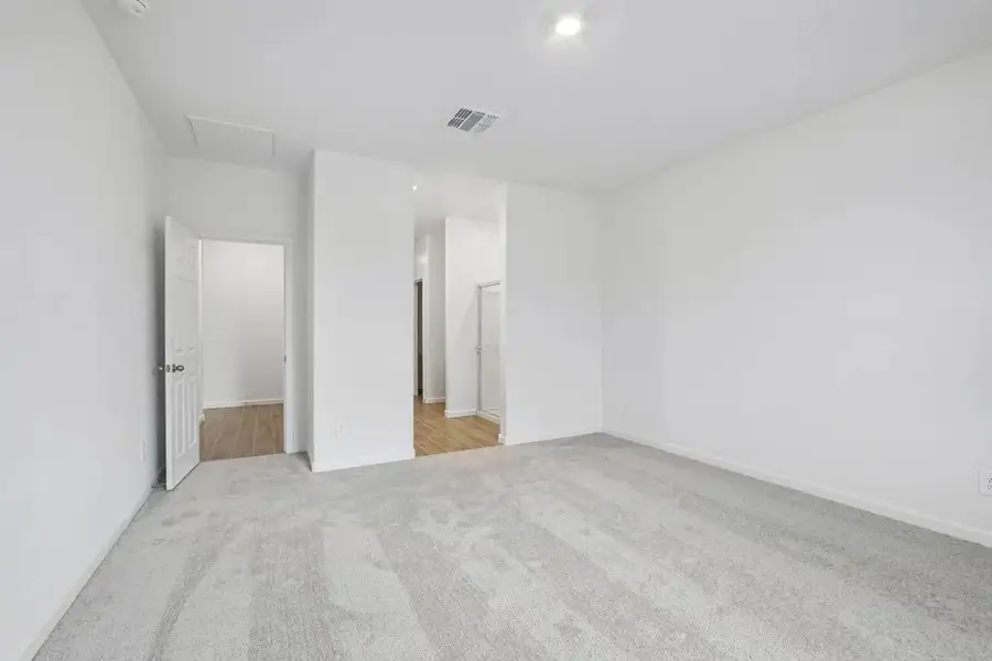 Representative images and renderings are for illustrative purposes. Actual structural options and design finishes of home may vary.