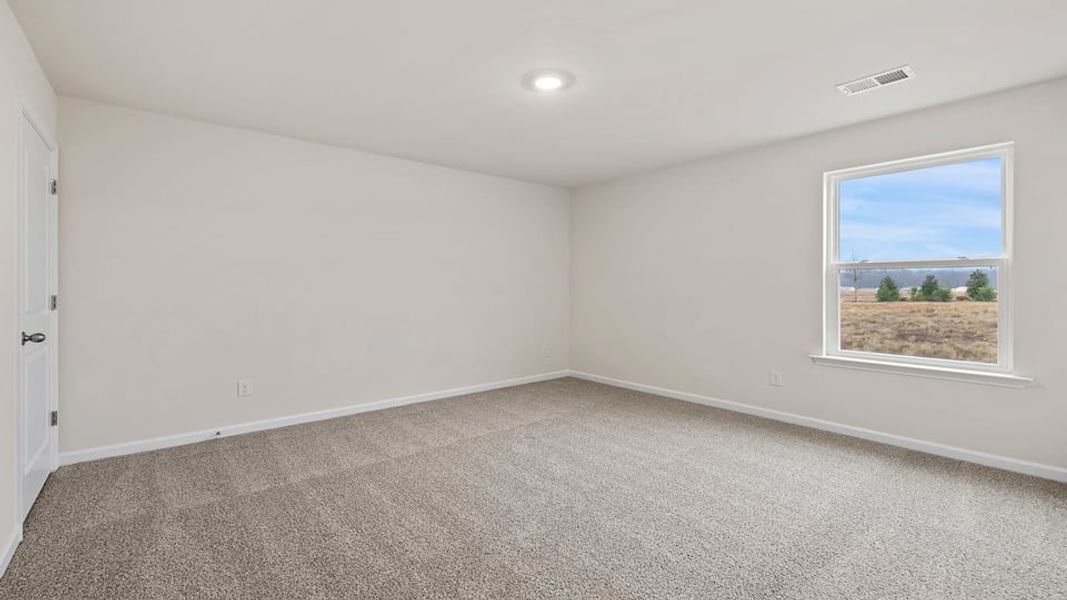 Spacious, unfurnished interior of a new home in Cedar Gap, Fountain Inn (Image 25).