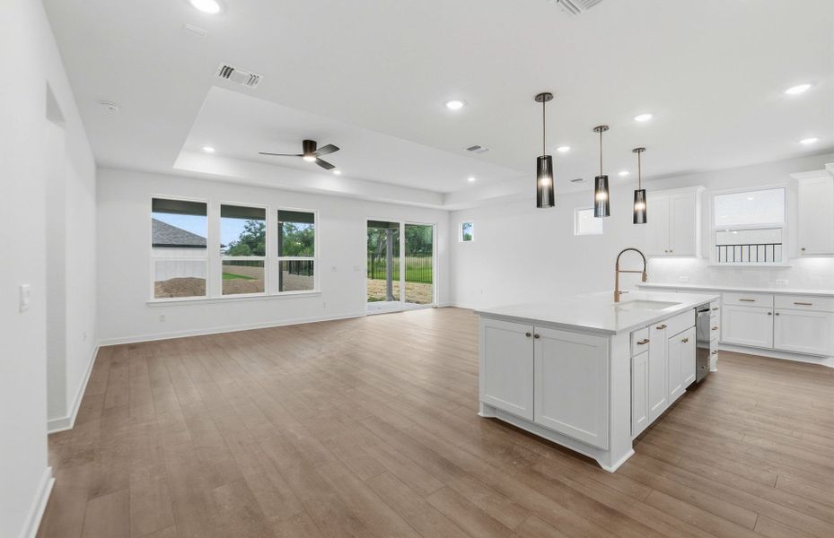 Spacious, unfurnished interior of a new home in Sun City Texas, Georgetown (Image 33). Spacious, unfurnished interior of a new home in Sun City Texas, Georgetown (Image 33).