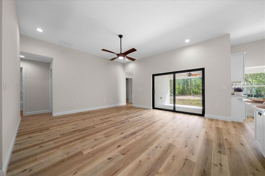 Spacious, unfurnished interior of a new home in , Ocala (Image 51).