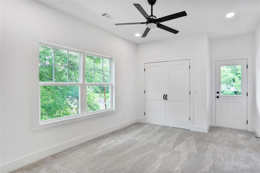 Spacious, unfurnished interior of a new home in , Atlanta (Image 23).