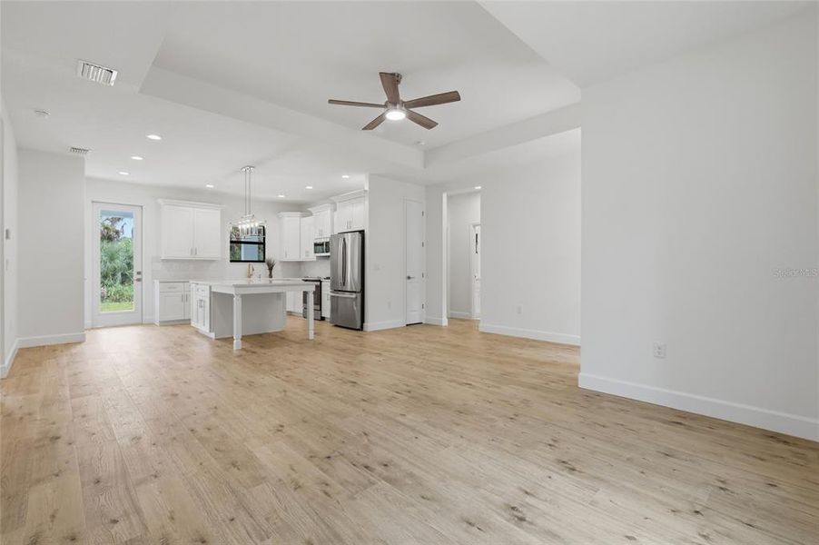 Spacious, unfurnished interior of a new home in , Port Charlotte (Image 34).