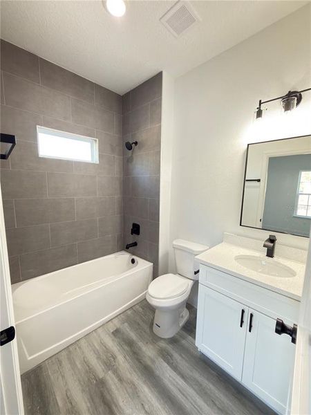 Furnished interior view inside a new home in , Ocala (Image 13).