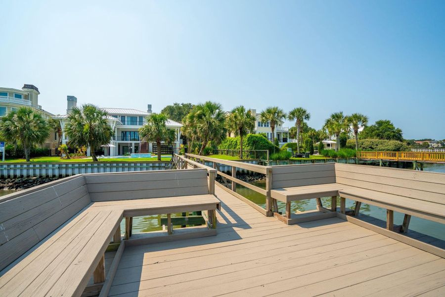 Community amenities in , Isle Of Palms (Image 100).