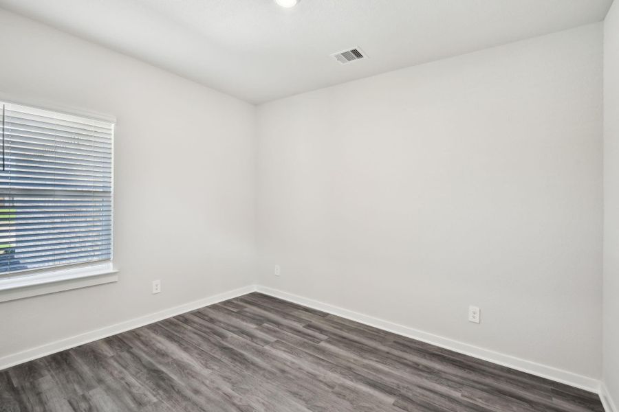 Photo is not of the actual home but is an inspirational photo of builder’s model home and may depict options, furnishings, and/or decorator features that are not included. Photo is not of the actual home but is an inspirational photo of builder’s model home and may depict options, furnishings, and/or decorator features that are not included.