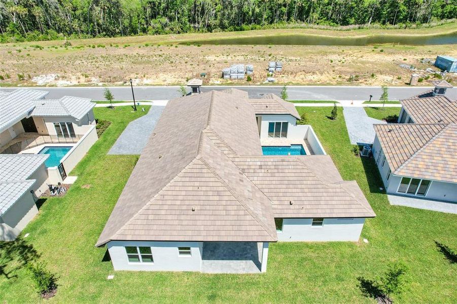 Exterior details and patio area of a home in Toscana, Palm Coast (Image 3).
