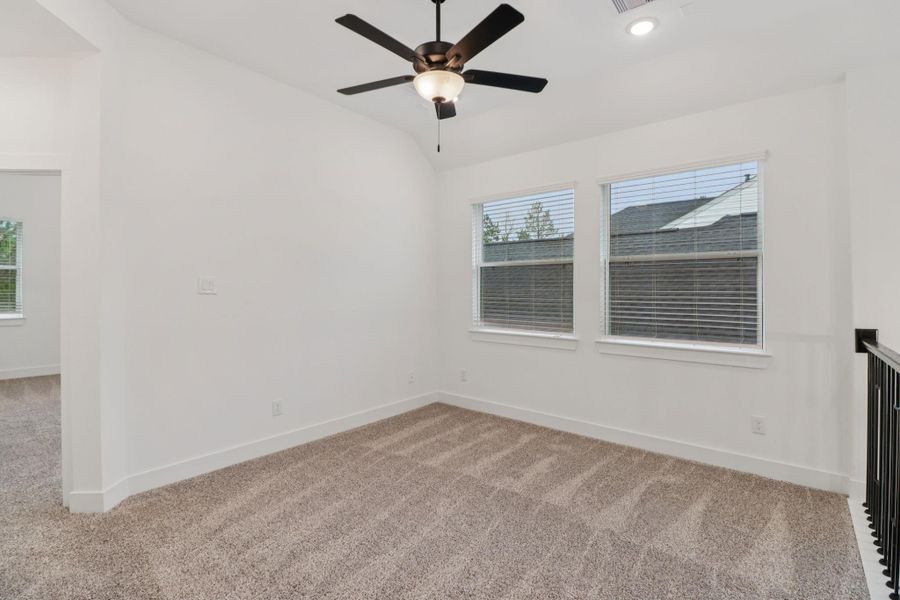 Spacious, unfurnished interior of a new home in Kresston, Montgomery (Image 20).