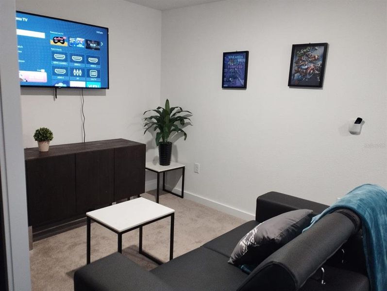 Furnished interior view inside a new home in , Kissimmee (Image 7).