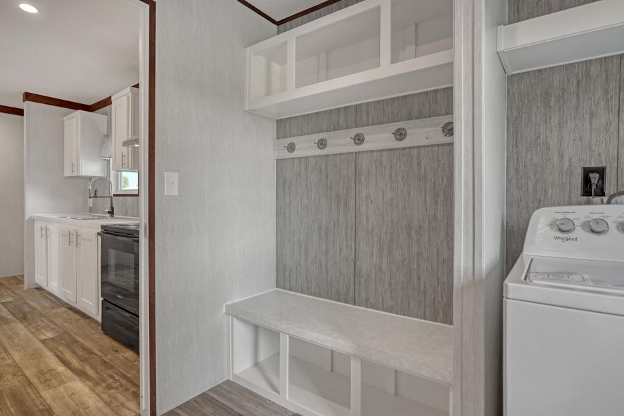 1479 Barefoot (17) 1479 Barefoot (17)