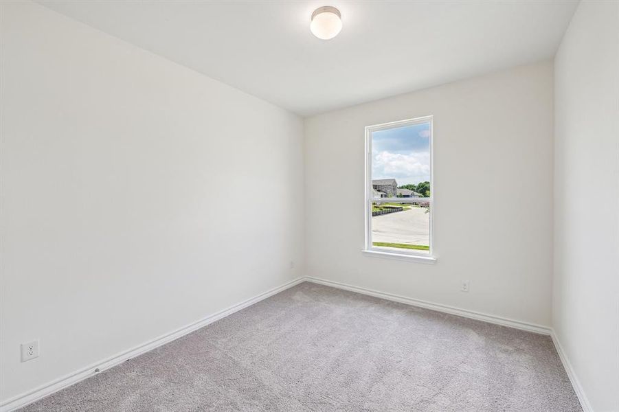 Spacious, unfurnished interior of a new home in Cottonwood Creek, Seagoville (Image 20).