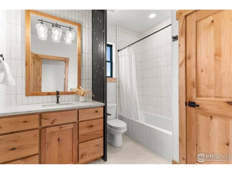 Furnished interior view inside a new home in Harvest Ridge, Berthoud (Image 41).