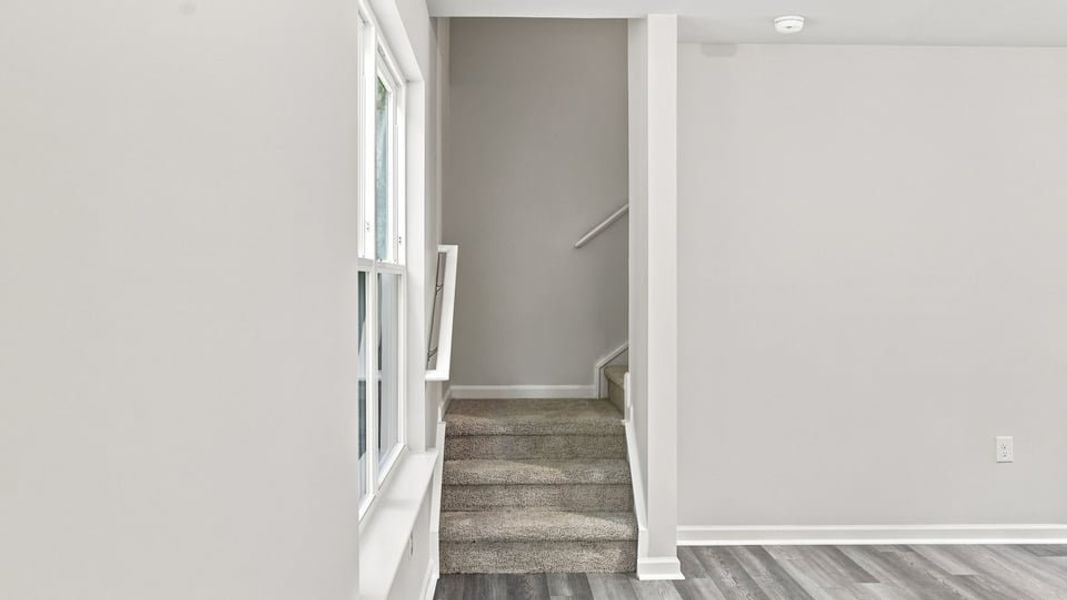 Spacious, unfurnished interior of a new home in Hawk Ridge, Anderson (Image 23).