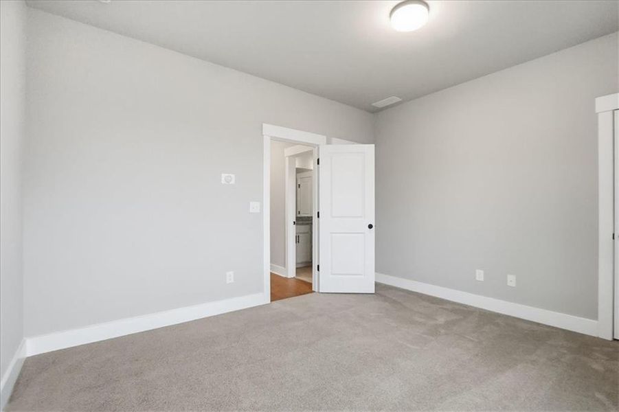 Spacious, unfurnished interior of a new home in Old Town Estates, Dacula (Image 52).