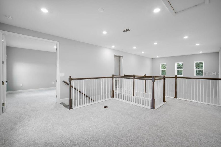 Spacious, unfurnished interior of a new home in Timber Ridge, Plant City (Image 28).