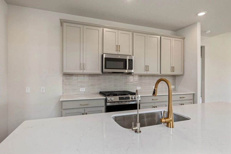 Furnished interior view inside a new home in La Cima, San Marcos (Image 7).