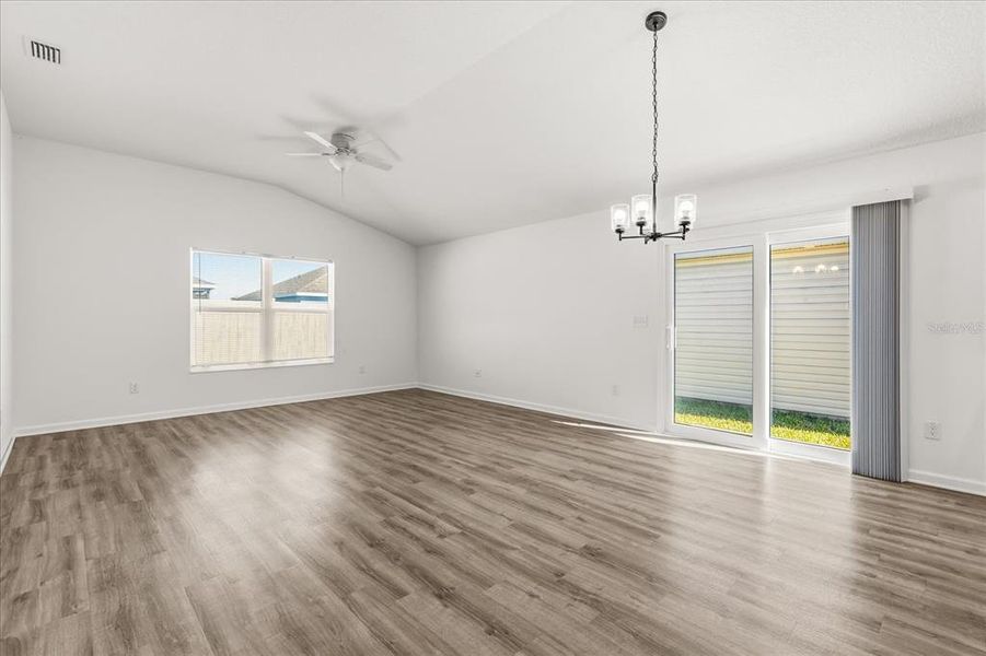 Spacious, unfurnished interior of a new home in , The Villages (Image 28).