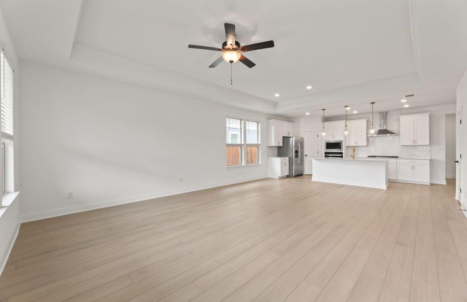 Spacious, unfurnished interior of a new home in Santa Rita Ranch, Liberty Hill (Image 22).