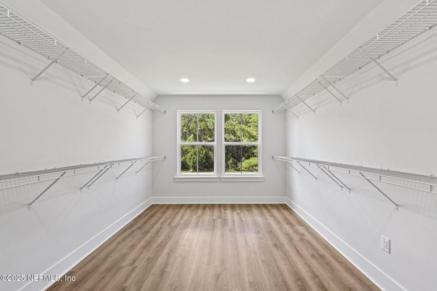 Spacious, unfurnished interior of a new home in , Fernandina Beach (Image 24).