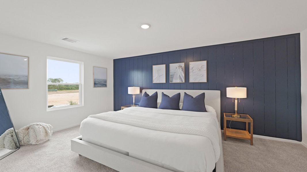 Representative furnished interior of a home built from the Franklin by D.R. Horton in Silverthorne, Conroe (Image 30).