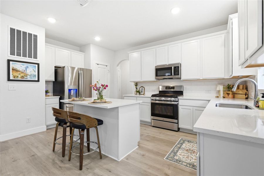 Furnished interior view inside a new home in Sunfield, Buda (Image 11).