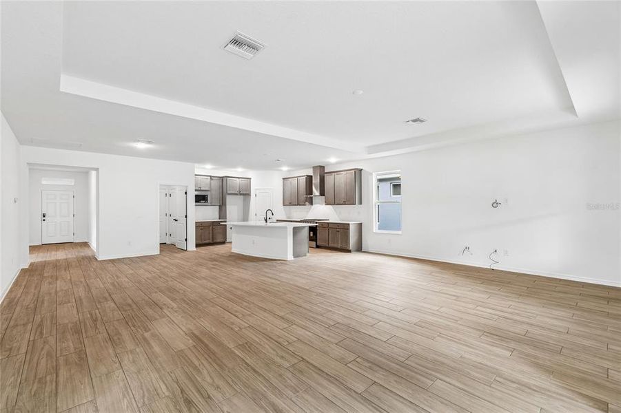 Spacious, unfurnished interior of a new home in Cascades at Southern Hills, Brooksville (Image 22).