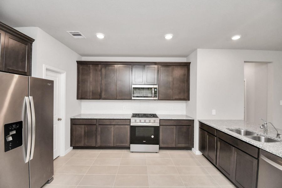 Furnished interior view inside a new home in Montgomery Ridge: Founders Collection, Montgomery (Image 13).