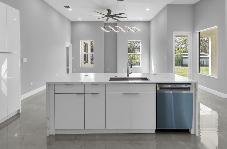 15174 69th Ct N. Loxahatchee 33470 -