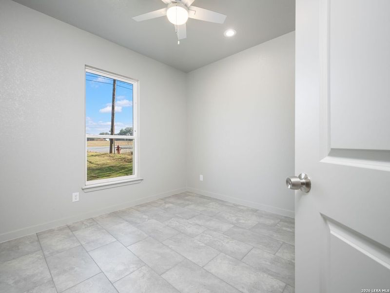 Spacious, unfurnished interior of a new home in , Lytle (Image 15).