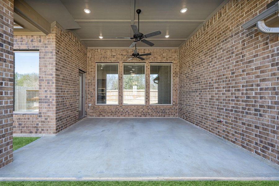Exterior details and patio area of a home in Dellrose, Hockley (Image 26).