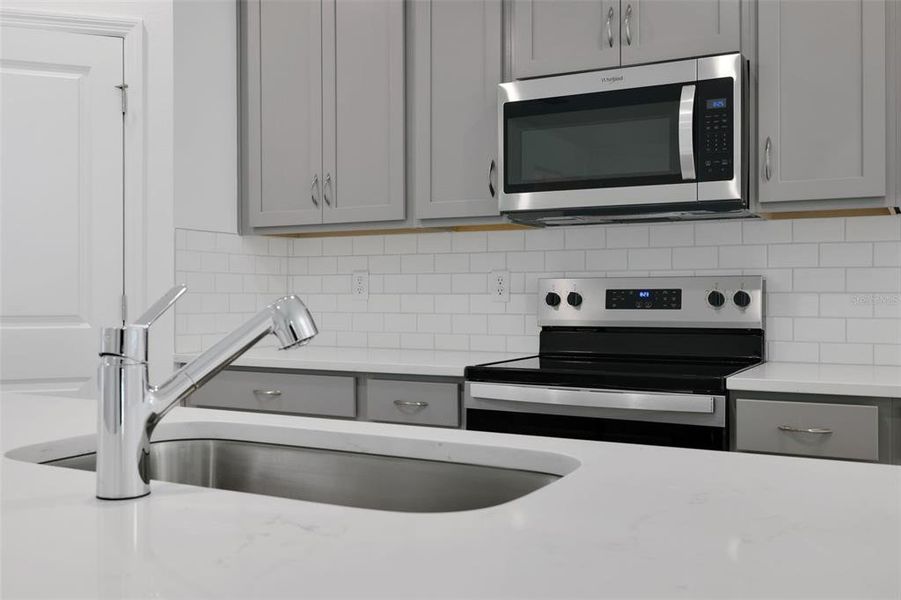 Furnished interior view inside a new home in Seaport Village, Tavares (Image 9).