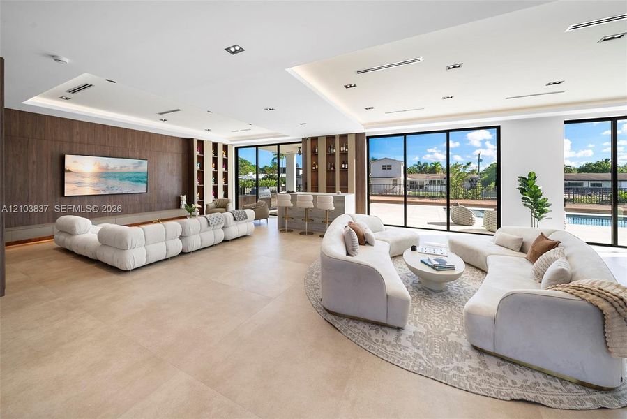 Community amenities in , Miami (Image 54).