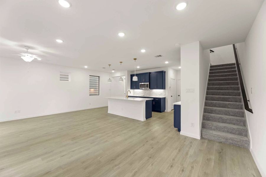 Open Kitchen-Living-Dining Room Open Kitchen-Living-Dining Room