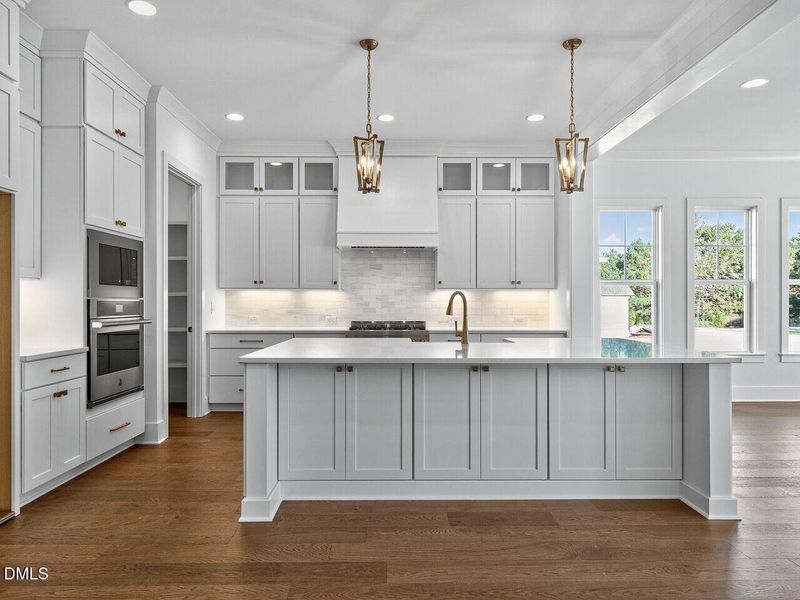 013-1280x960-kitchen