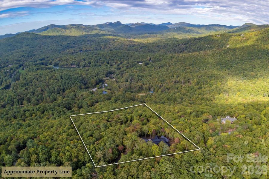 Natural landscape and outdoor views near  in Sapphire (Image 37).