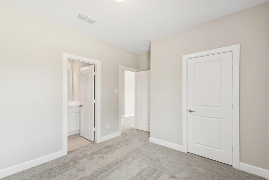 Spacious, unfurnished interior of a new home in ARTAVIA 45' Homesites, Conroe (Image 19).