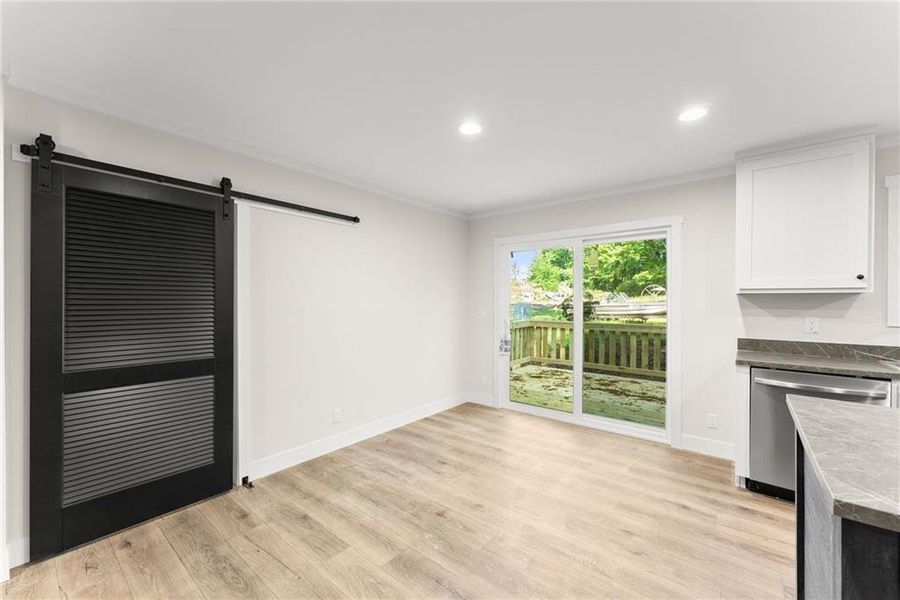 Spacious, unfurnished interior of a new home in , Talking Rock (Image 10).