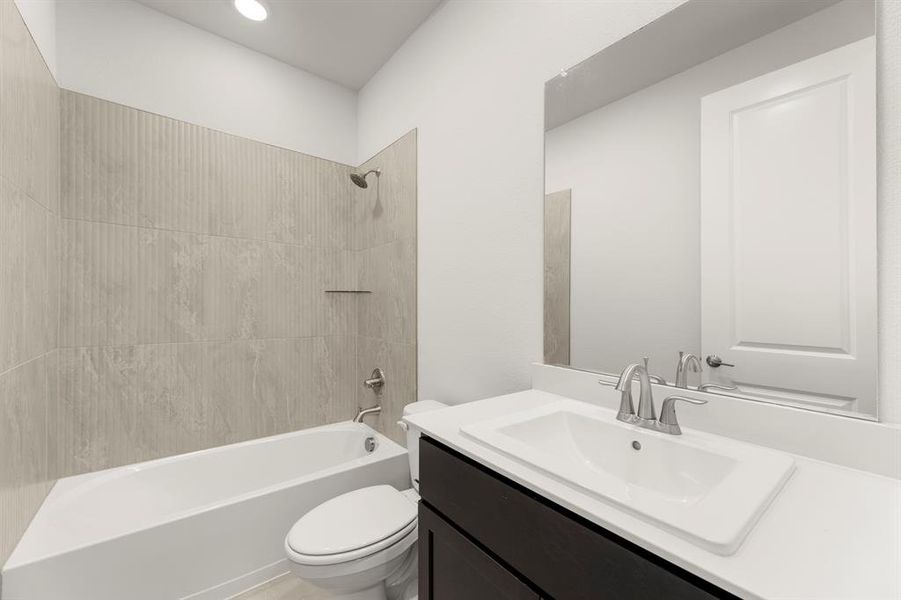 06. 3117 Eddington - 2ND Bath 06. 3117 Eddington - 2ND Bath