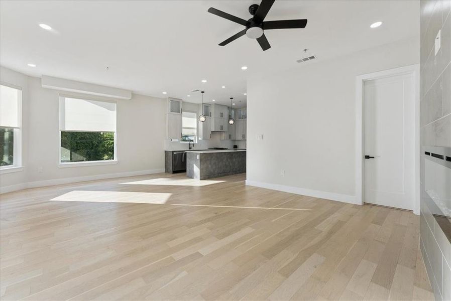 *All photos pictured are unit #101 in building 1512, Coloring/finishes will vary unit to unit. Other differences may be present*